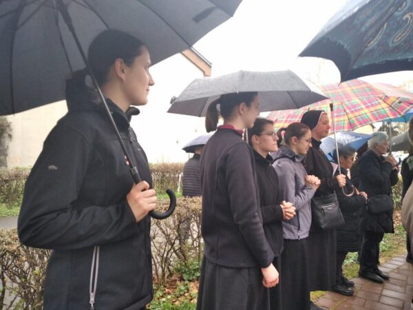 Trenutno pregledavate Križni put za nerođene