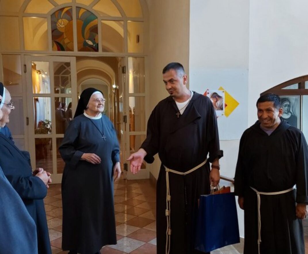 Fra Ivica Vrbić u posjetu Samostanu u Đakovu