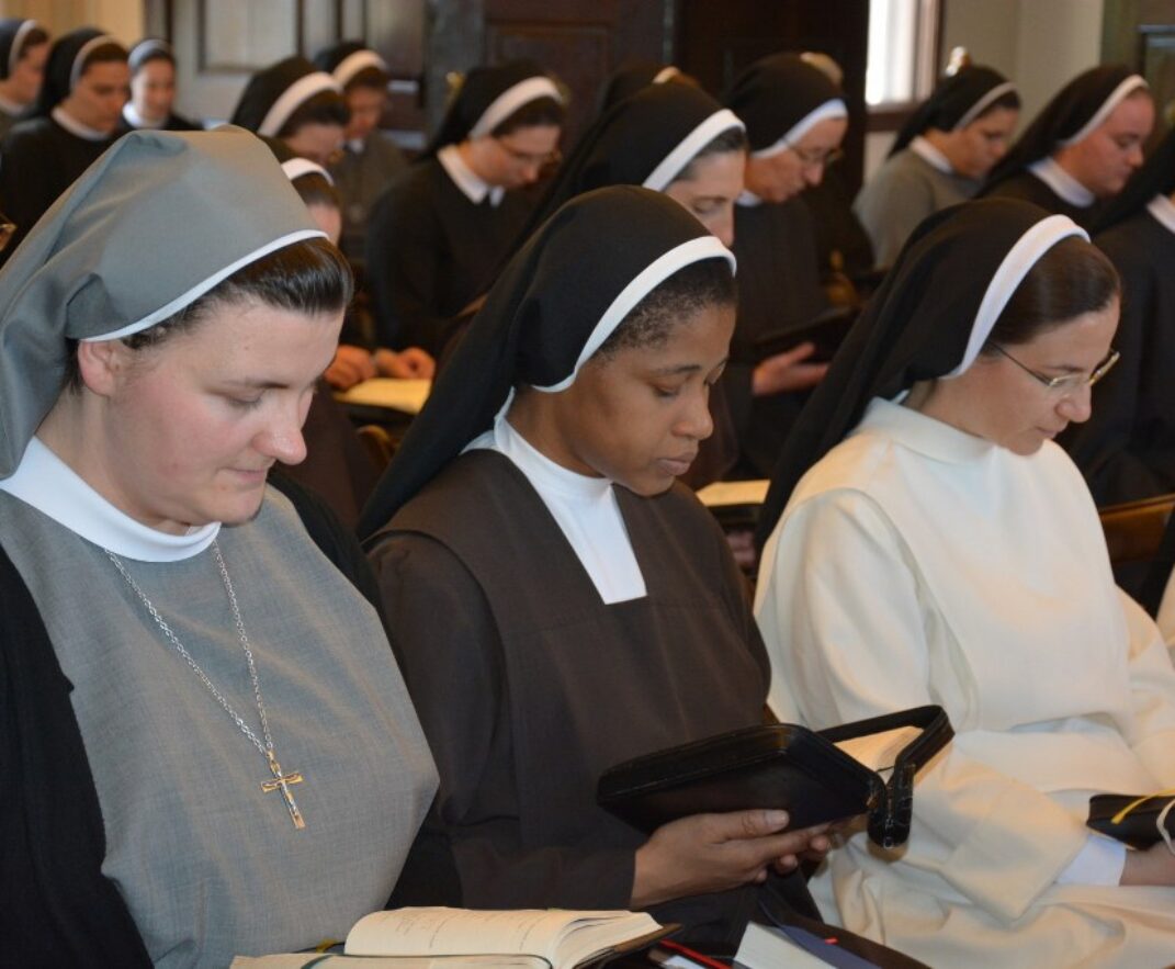 Poruka Dikasterija za ustanove posvećenog života i družbe apostolskog života