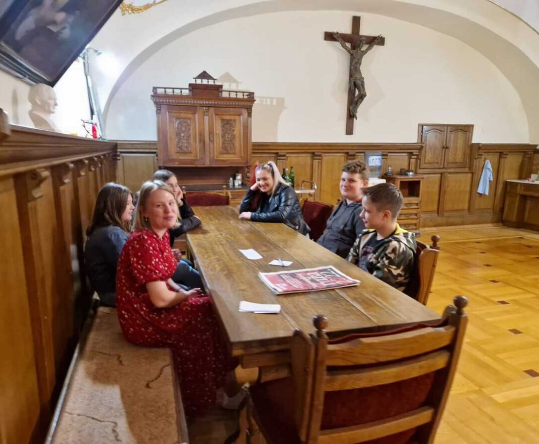 Susret kandidatica sa mladima iz Frame Našice