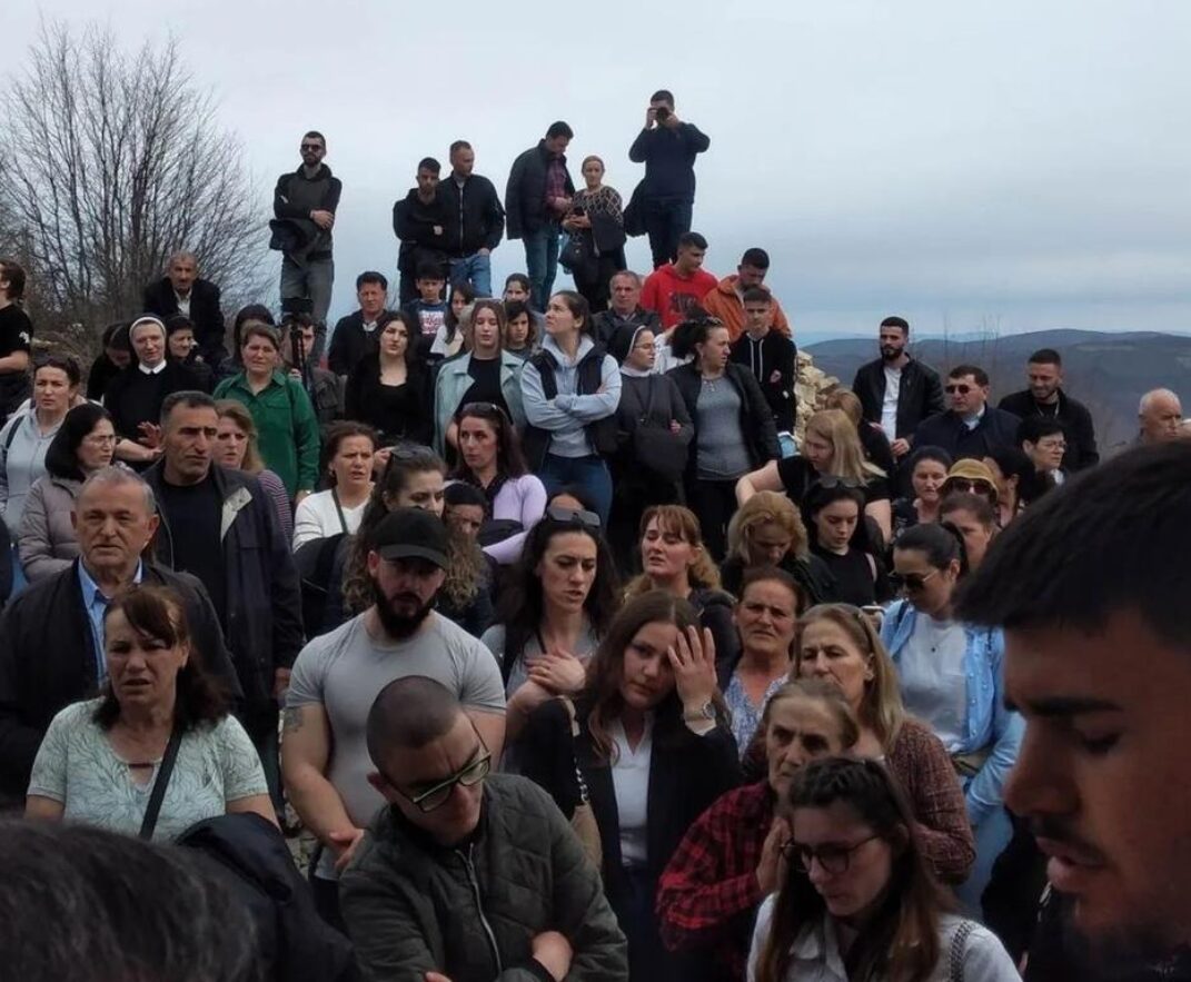 Sestre na Križnom putu u Stubllavaqi, Republika Kosovo