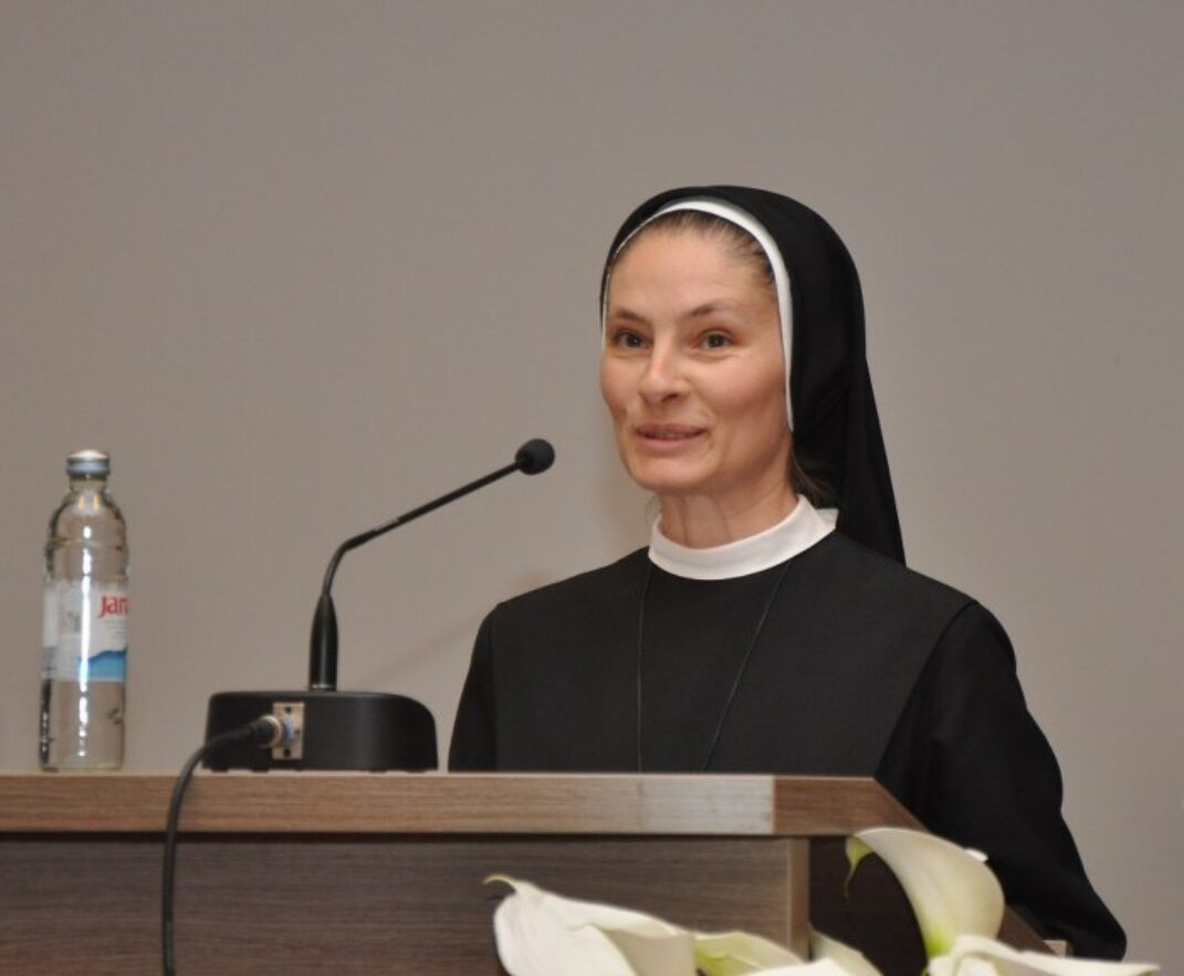 Sestra Krista Mijatović sudjelovala na simpoziju povodom proslave 150 godina Vjesnika Đakovačko-osječke nadbiskupije
