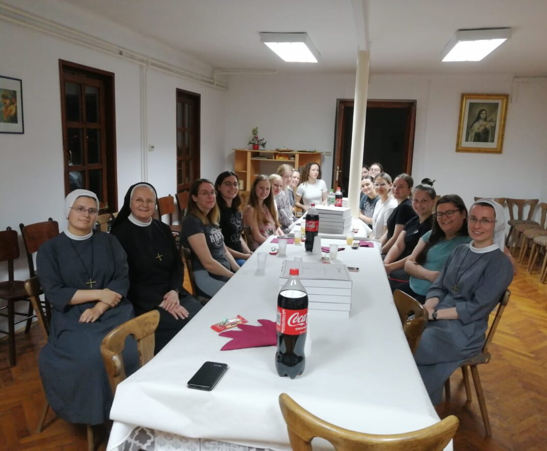 Oproštaj od studentica na završetku akademske godine