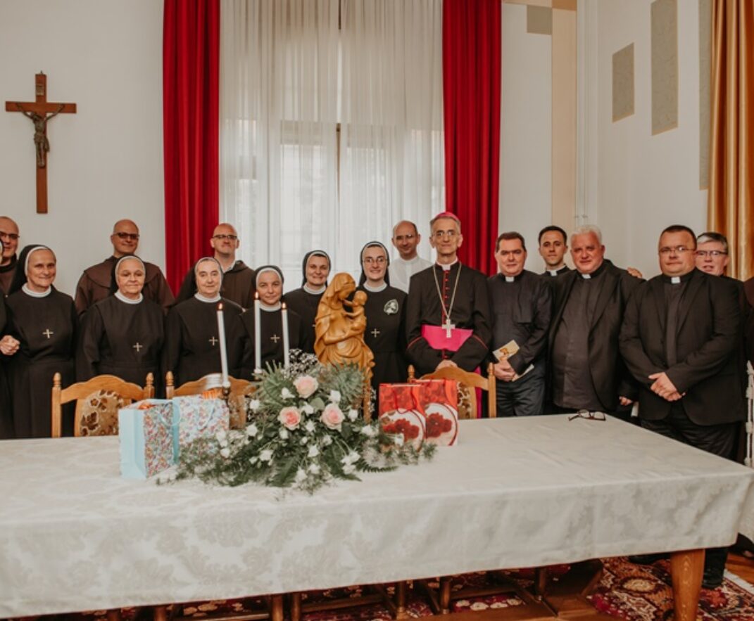 Doživotni zavjeti Milosrdnih sestara sv. Križa u Đakovu