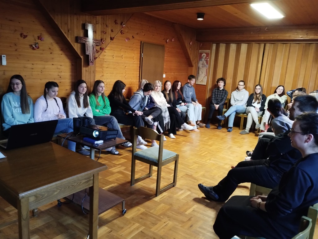 Trenutno pregledavate Učenici iz Osijeka u Domu mladih Betanija Đakovo