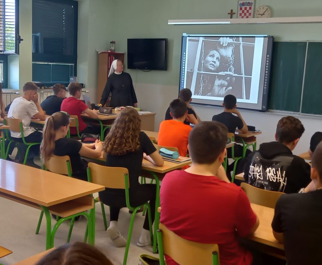 Radionice s učenicima osmih razreda o trgovini ljudima – preventivno djelovanje