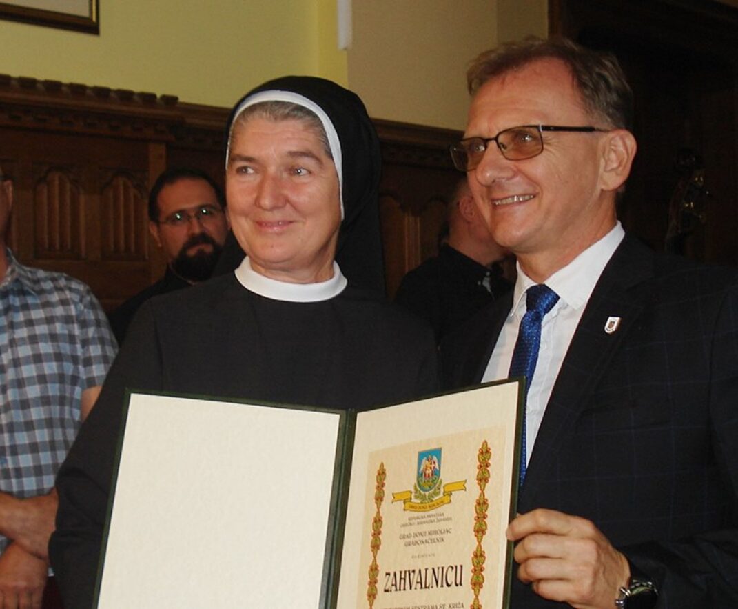 Zahvalnica Grada Milosrdnim sestrama sv. Križa u Donjem Miholjcu