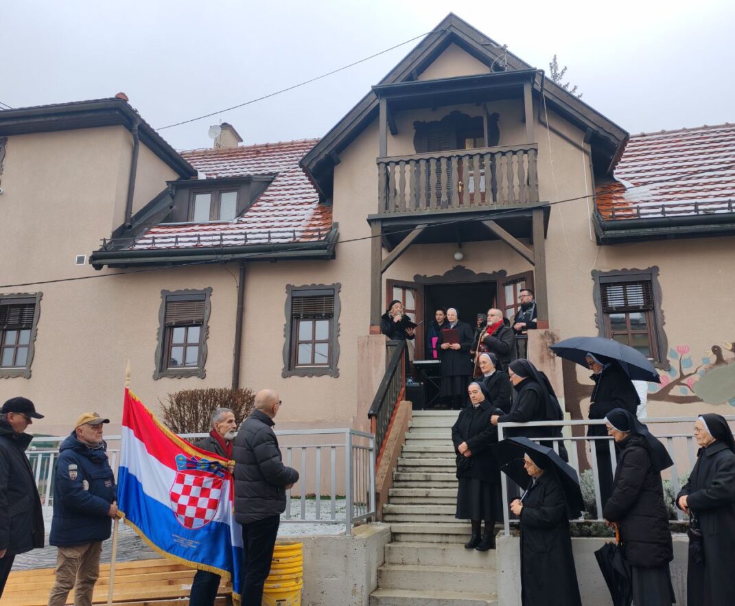 Polaganje relikvija i kamena temeljca za Prihvatilište „Križ“