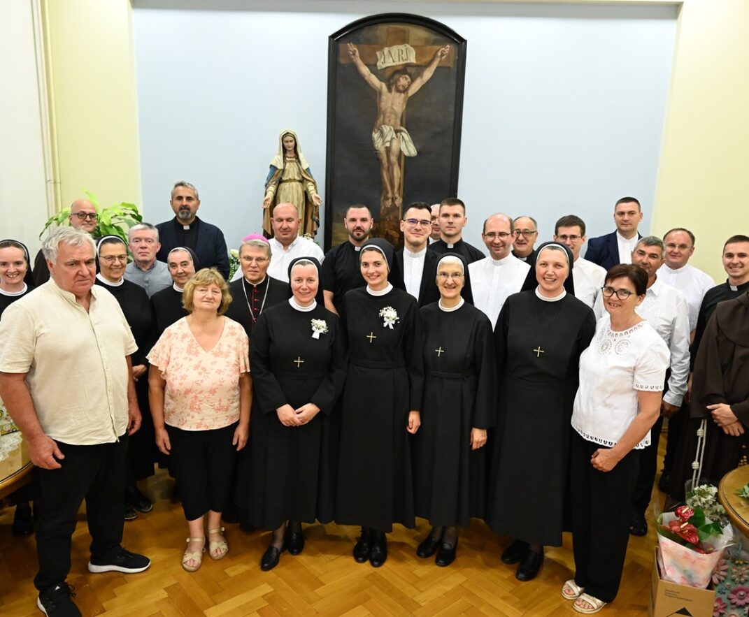 Doživotni zavjeti Milosrdnih sestara sv. Križa u Đakovu
