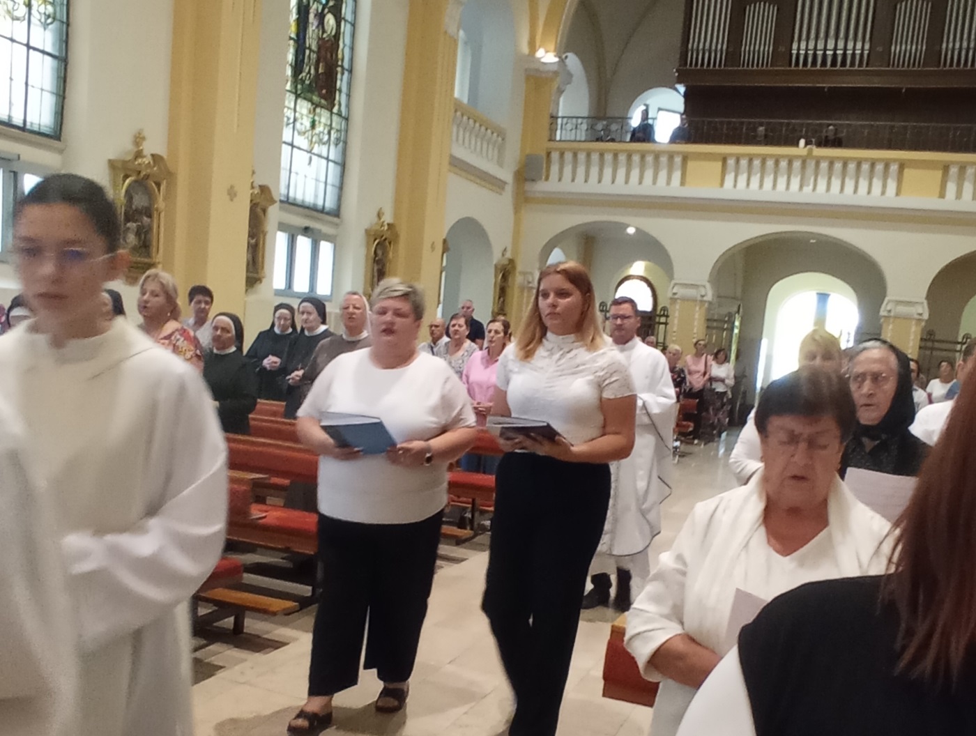 Trenutno pregledavate Hodočašće vjernika iz Selaca Đakovačkih blaženoj majci M. Tereziji Scherer