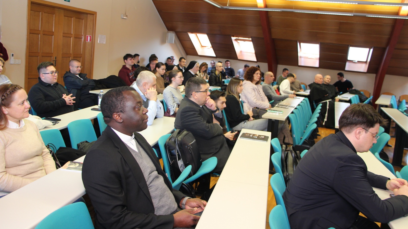 Trenutno pregledavate Održan znanstveni kolokvij – Umjetna inteligencija i granice čovještva