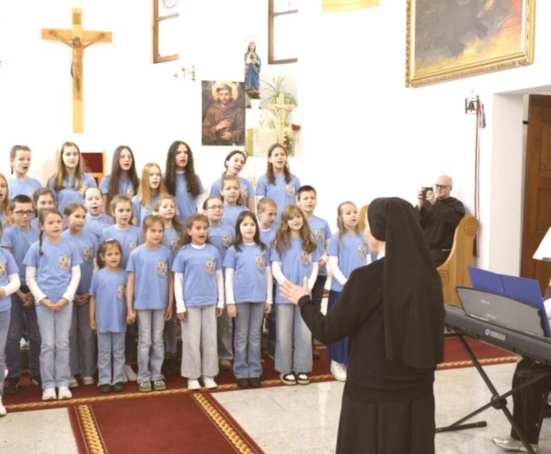 „Zlatna harfa” Vukovarskog dekanata