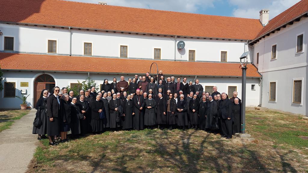 Trenutno pregledavate Nadbiskupijski susret osoba posvećenog života