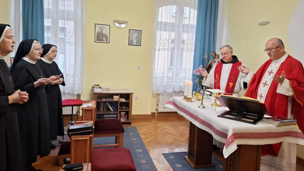 Trenutno pregledavate Svetkovinu sv. Križa proslavile redovnice u Slavonskom Brodu
