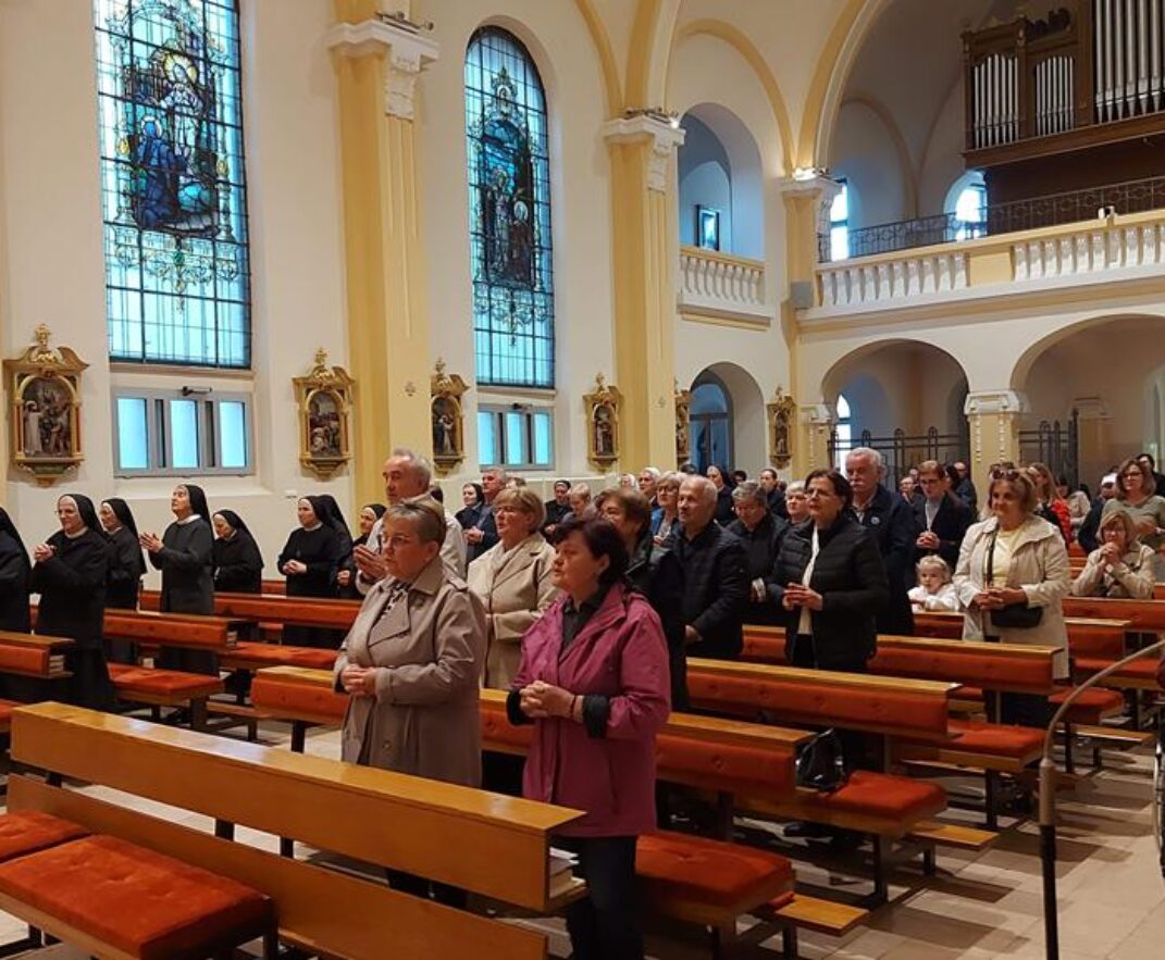 Hodočasnici bl. majci M. Tereziji Scherer iz Kuševca